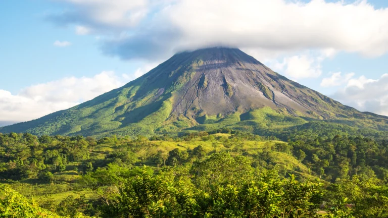 how your airport choice connects to your overall experience Choosing the Right Costa Rica Airport