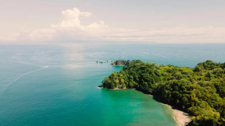 planning your arrival and departure Choosing the Right Costa Rica Airport