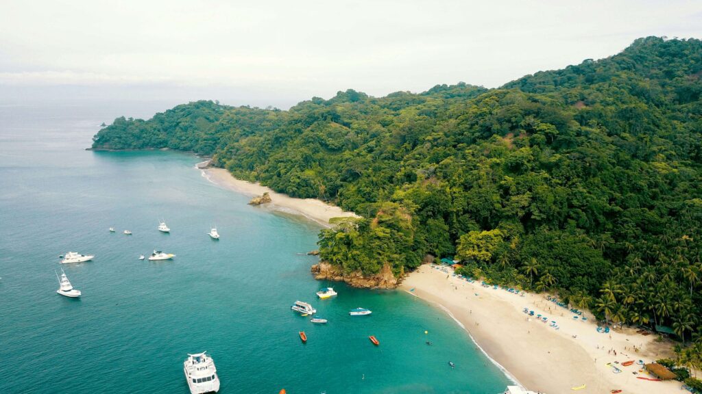boat tours aerial view.jpg Playas del Coco